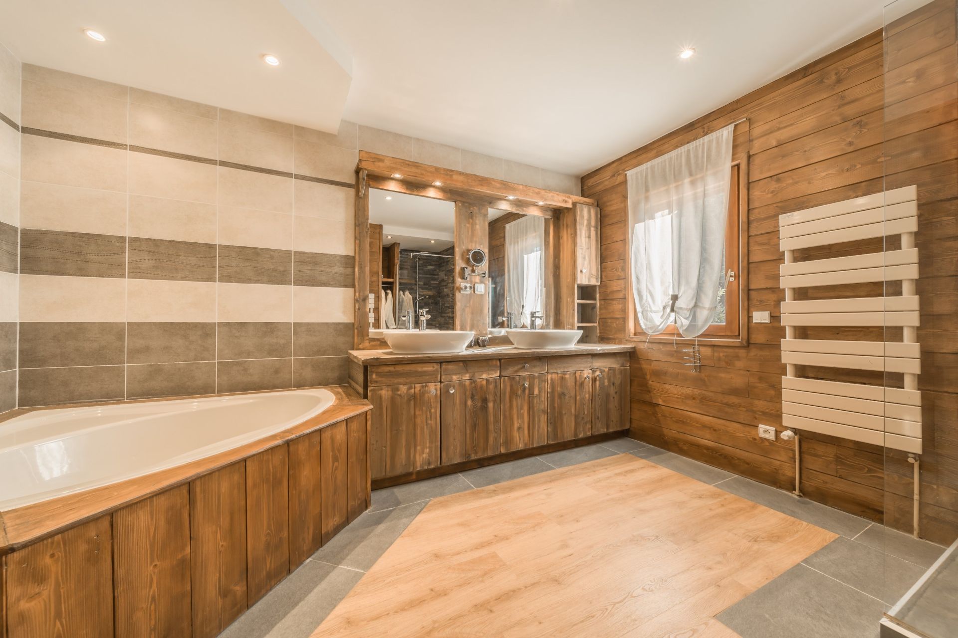 chalet 9 Pièces en vente sur LES DEUX ALPES (38860)